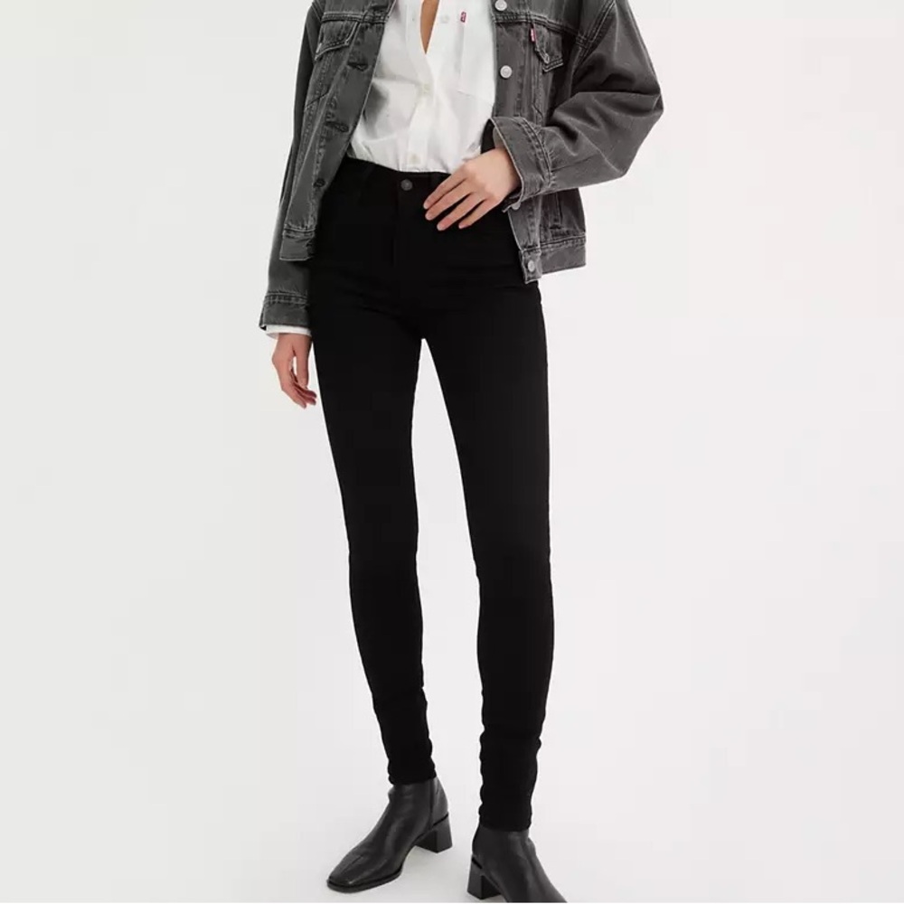 LEVI’S 720 HIGH RISE SUPER SKINNY WOMEN'S JEANS SIZE 26
